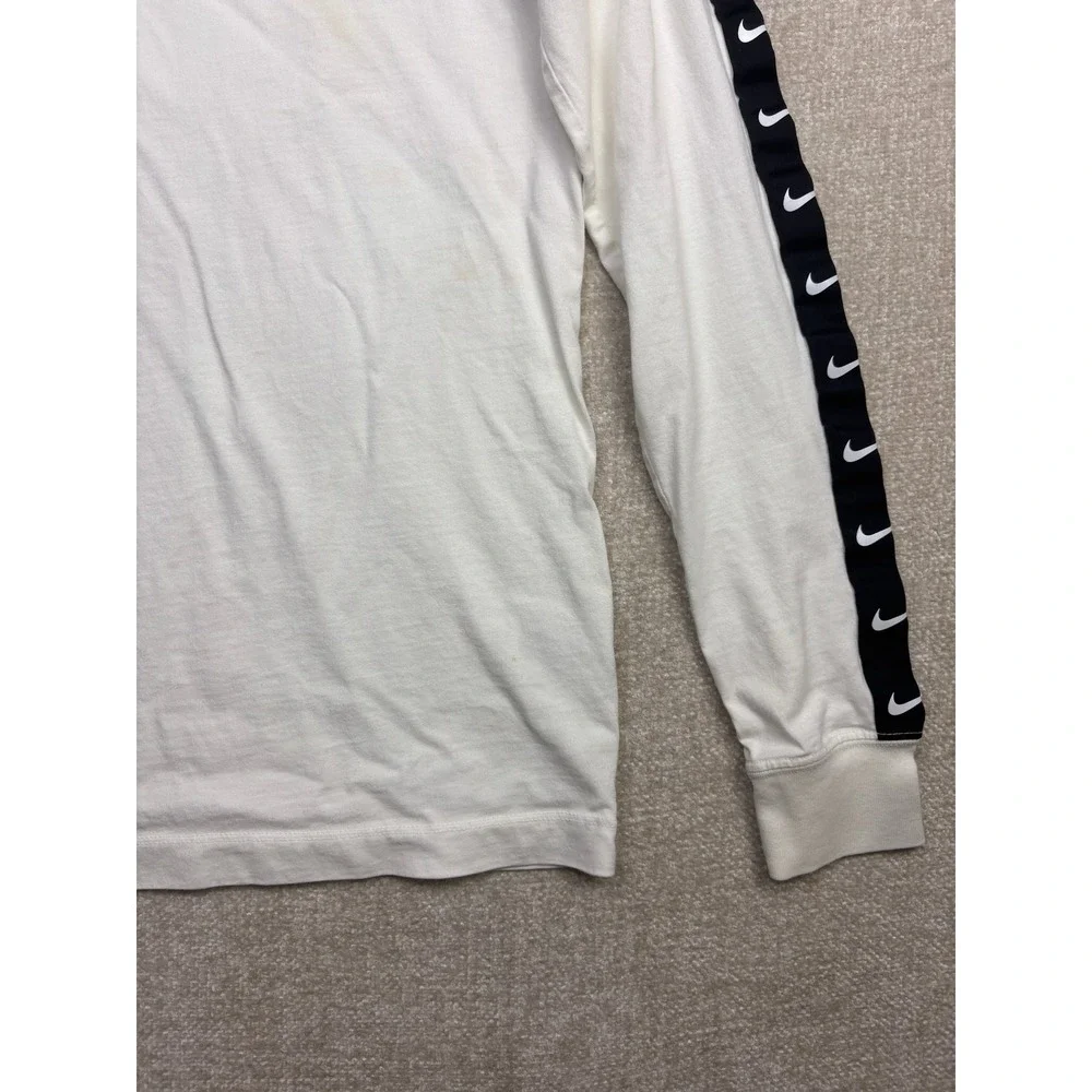 Nike Mens Long Sleeve T-Shirt White Swoosh Logo Tape Arm Graphic Size Small